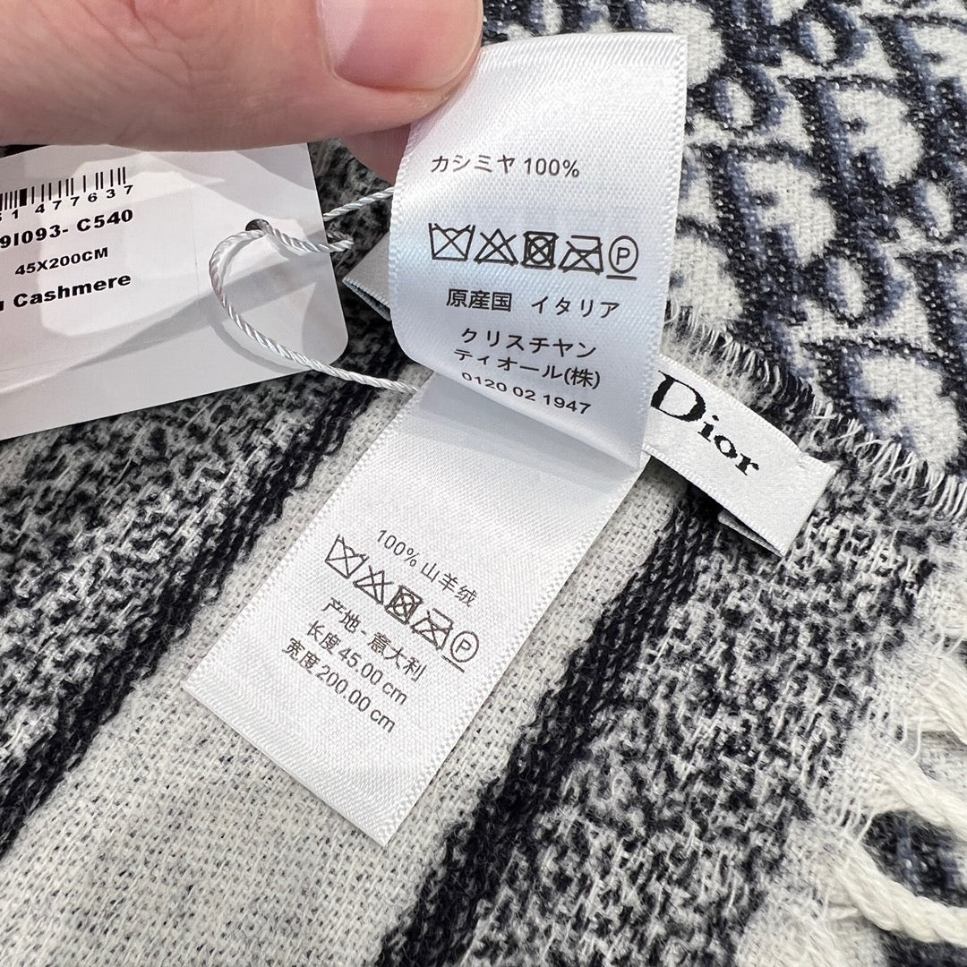 DIOR SCARF 200 CM IN CASHMERE 667139