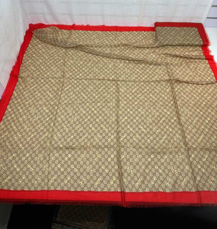 GUCCI 25S SCARF 140 IN CASHMERE 740367