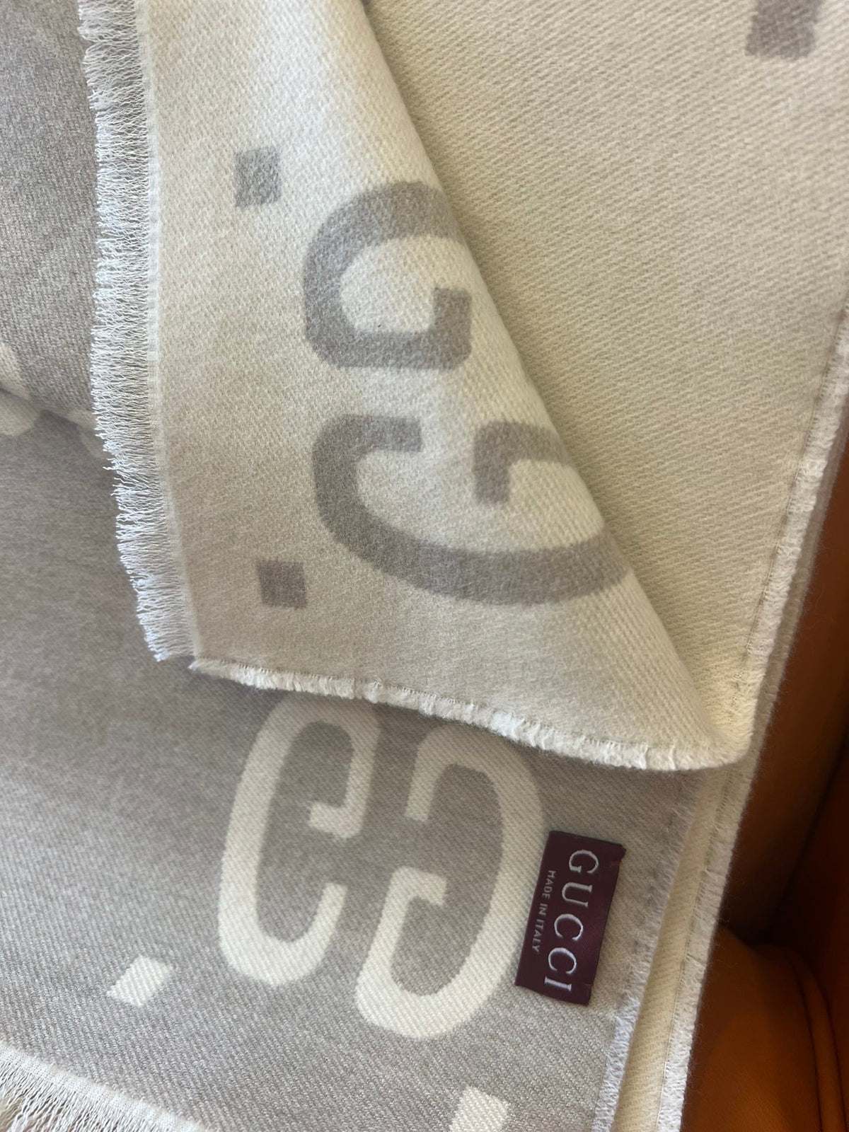 GUCCI 25S SCARF 190 IN WOOL SILK 636368