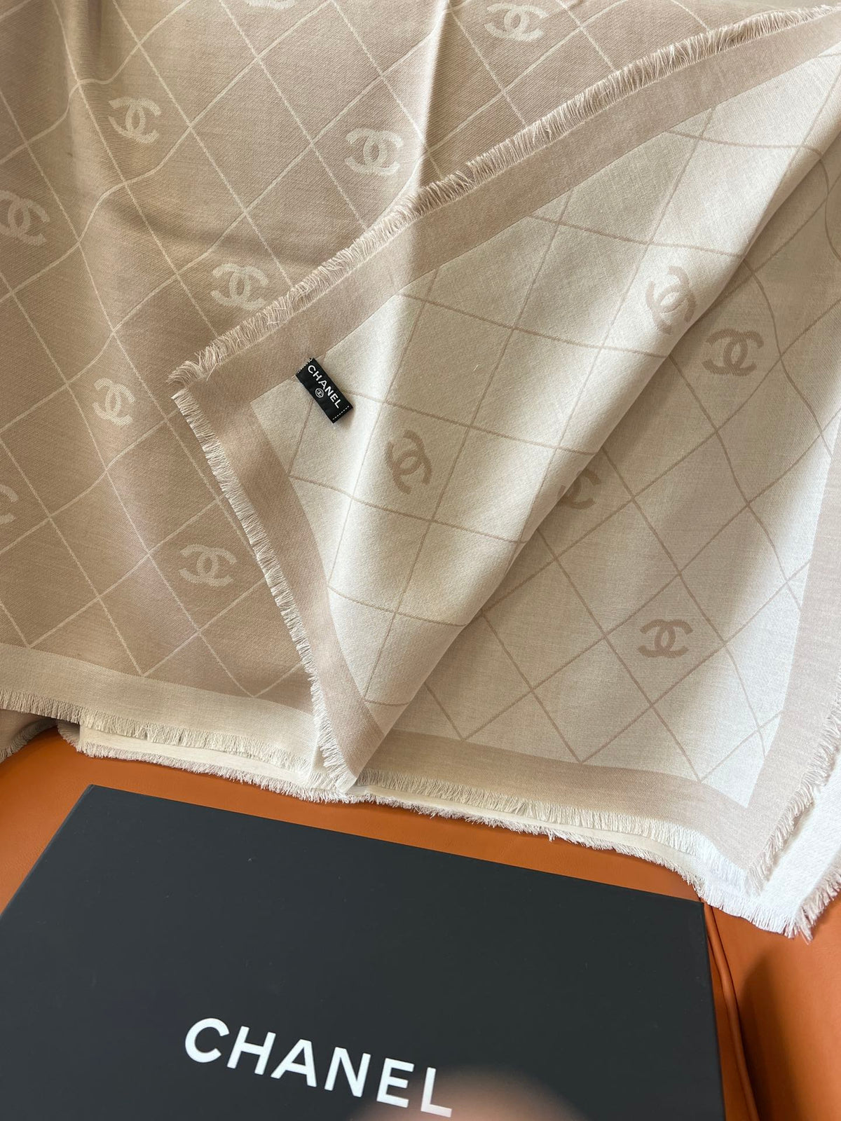 CHANEL 25S SCARF 140 IN WOOL SILK 700809