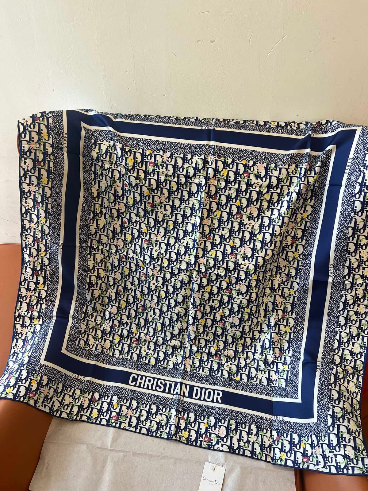 DIOR SCARF 90 CM IN SILK 600340