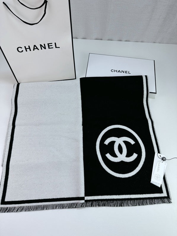 CHANEL 25S SCARF 195 IN CASHMERE WOOL 709604