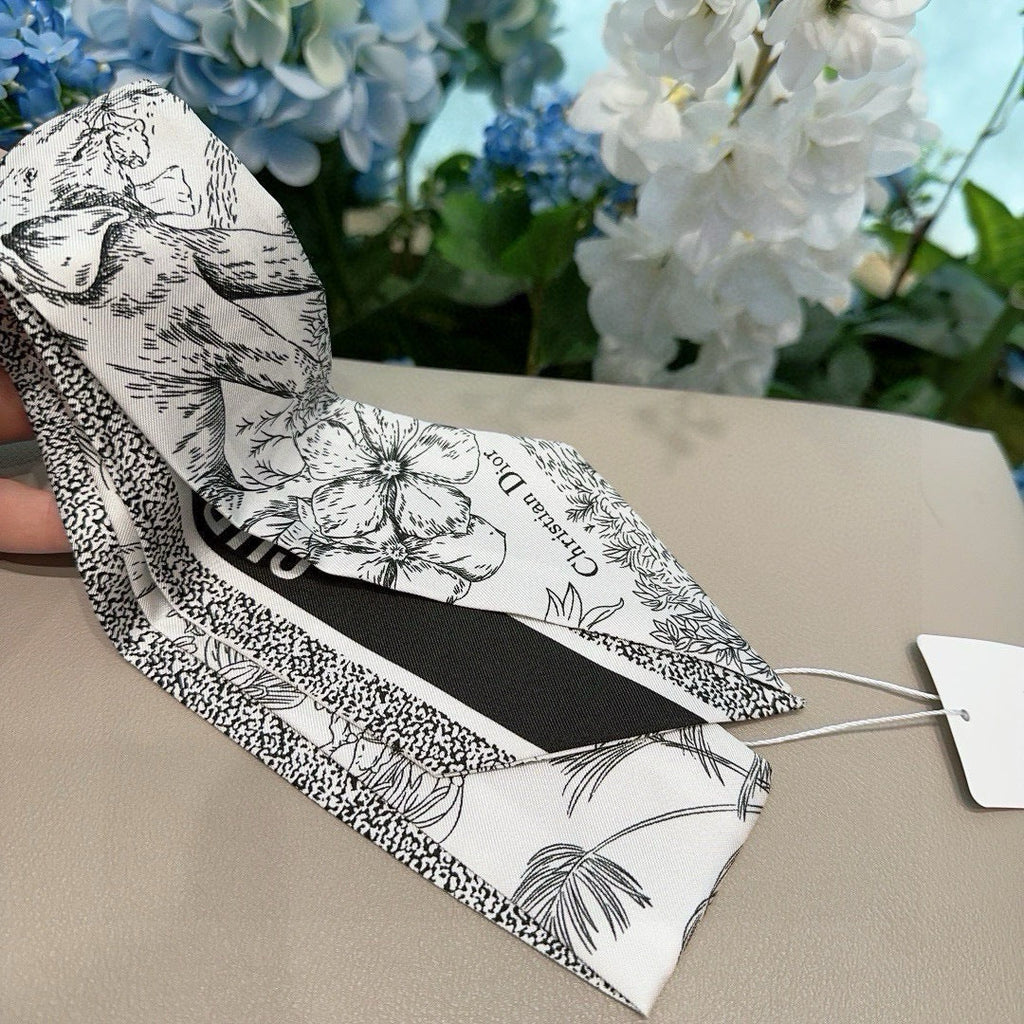 DIOR TWILLY 100 CM IN SILK 714372