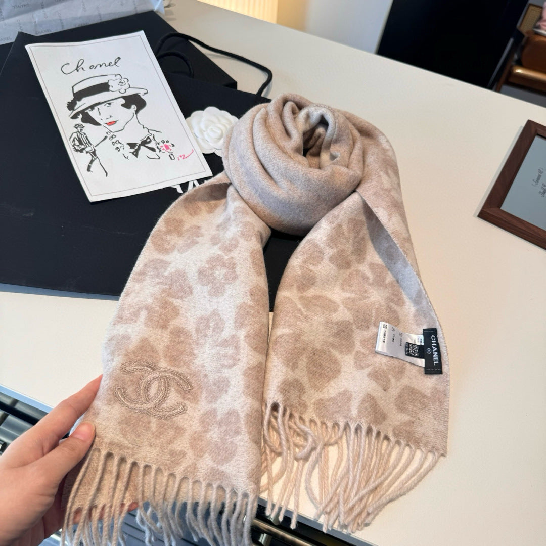 CHANEL 25S SCARF 180 IN CASHMERE 989899