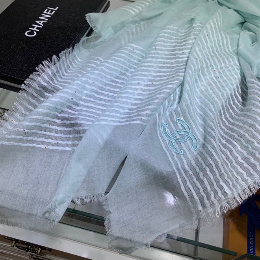 CHANEL 25S SCARF 200 IN CASHMERE VELVET 735755