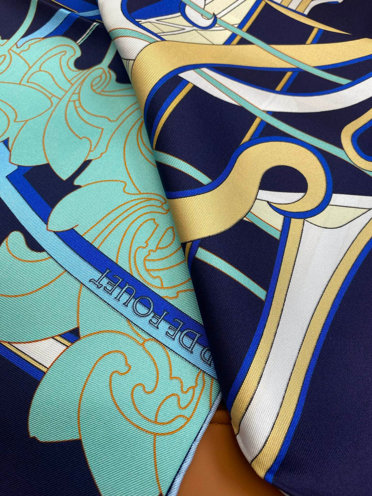 HERMES HERMES 25S SCARF 90 IN SILK 718489