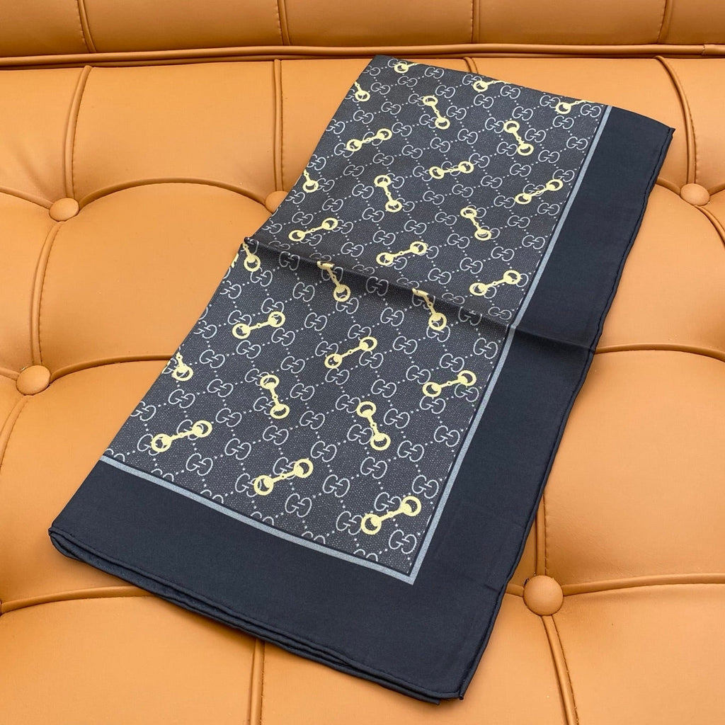 GUCCI 25S SCARF 90 IN SILK 718514