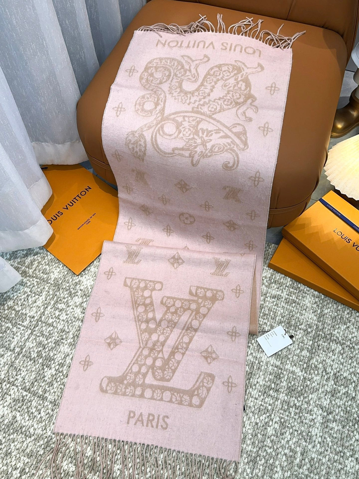 LOUIS VUITTON SCARF 170 CM IN LIGHT PINK MONOGRAM CASHMERE 396380