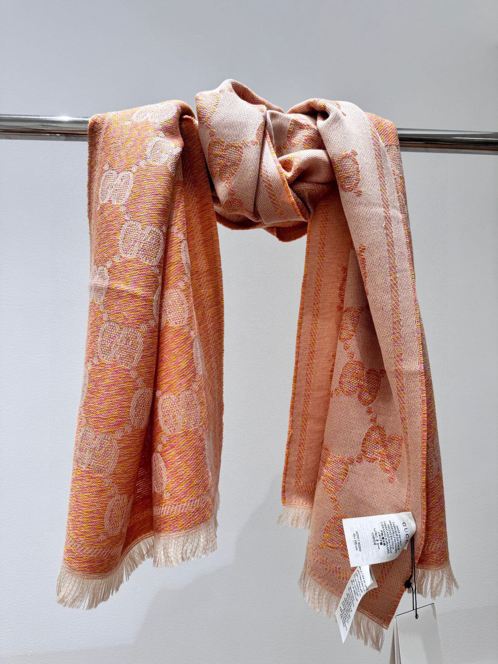 GUCCI SCARF 195 CM IN MELON ORANGE WOOL  399810
