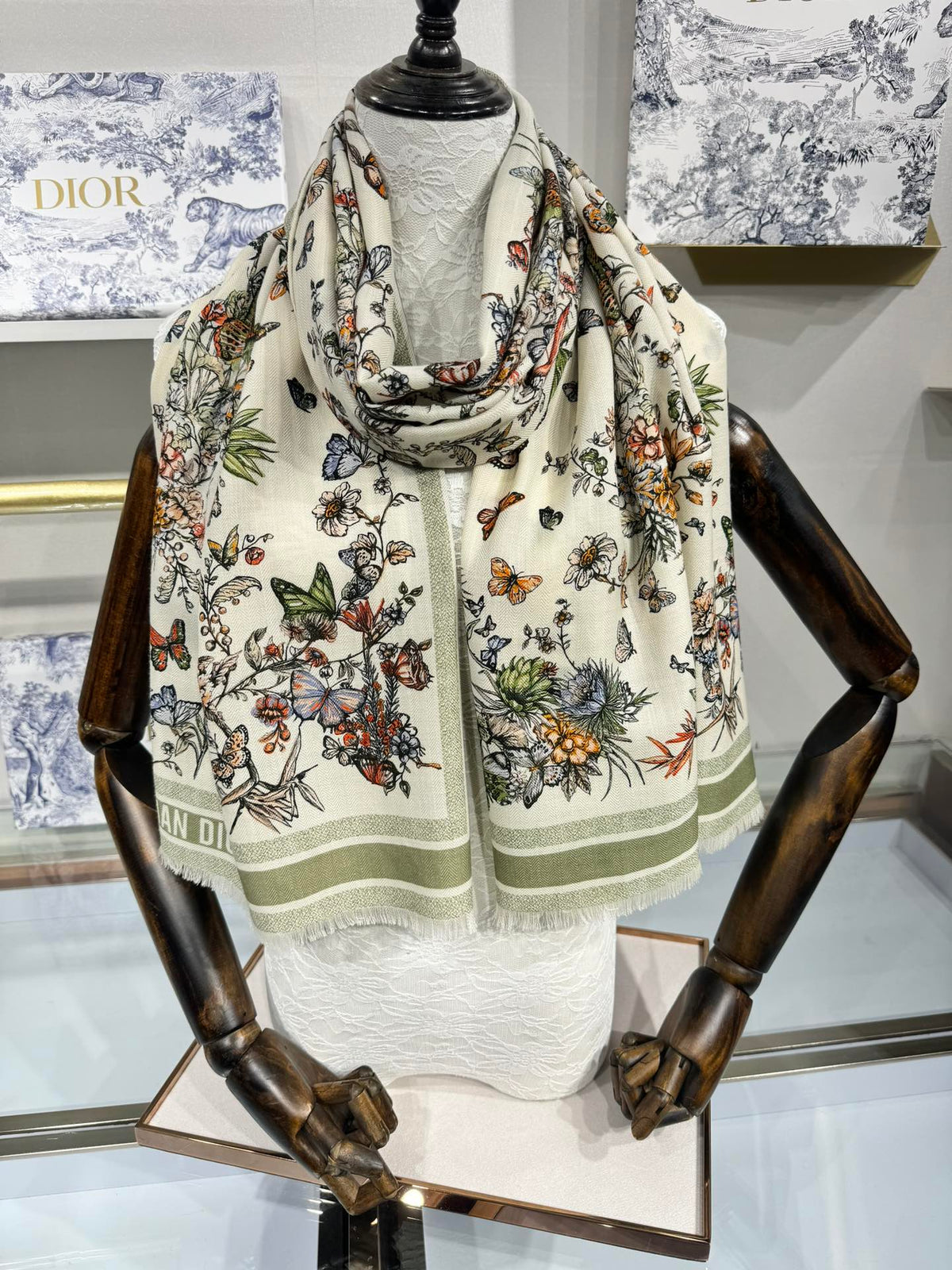 DIOR SCARF 180 CM IN COLORFUL CASHMERE AND SILK 408422