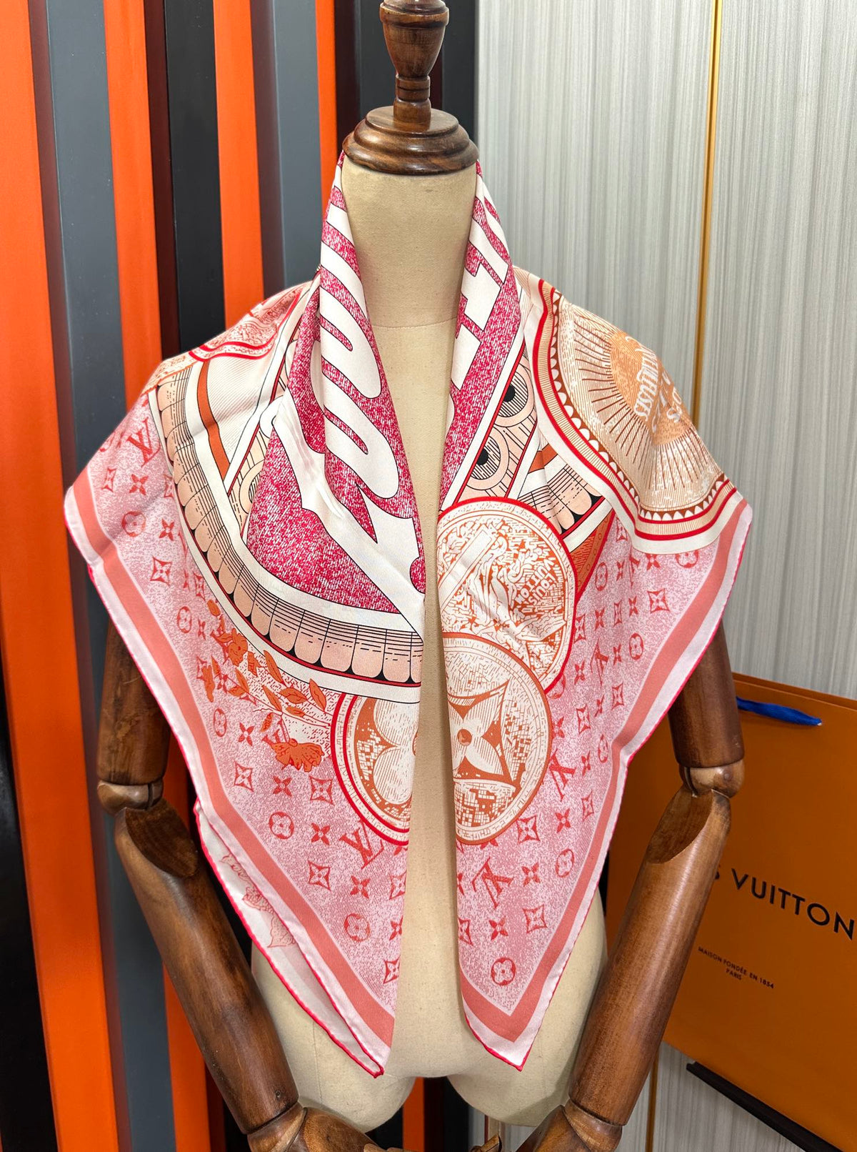 LOUIS VUITTON SQUARE SILK SCARF MALLES MERVEILLEUSES 90 CM PINK 399996