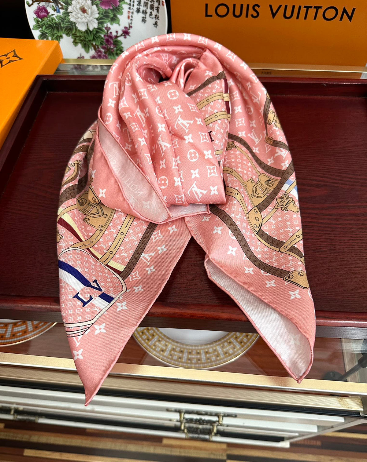 LOUIS VUITTON LV SCARF 90 CM IN SILK 733840