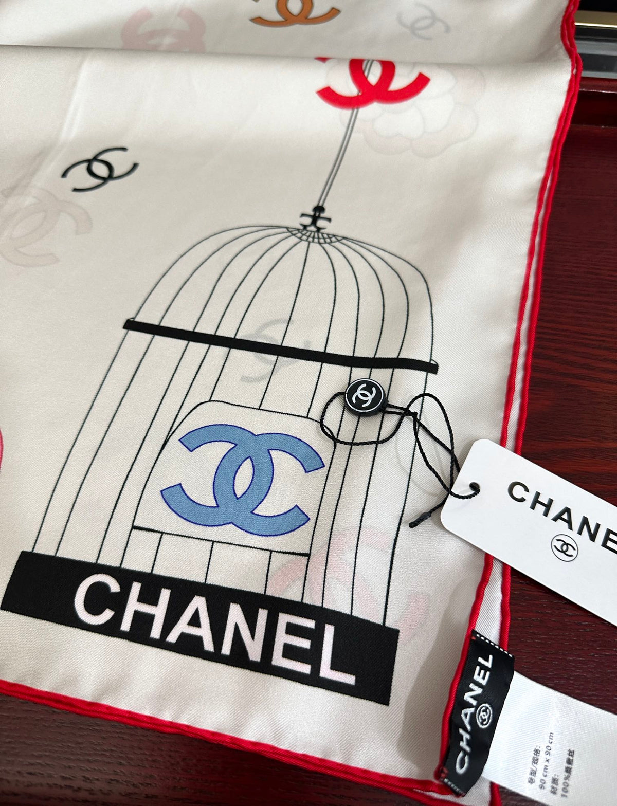 CHANEL 25S SCARF 90 IN SILK 733858