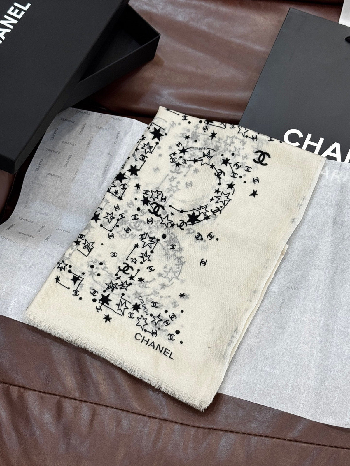 CHANEL 25S SCARF 200 IN CASHMERE 728987