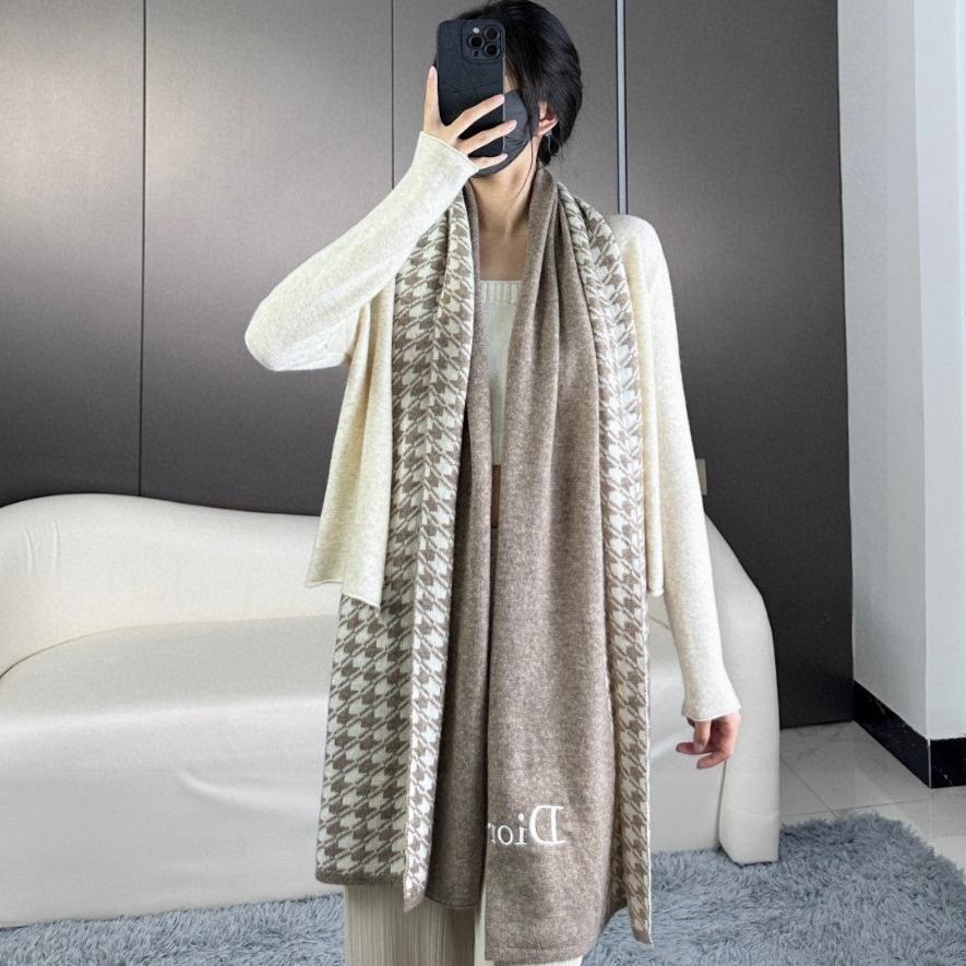DIOR SCARF 190 CM IN KHAKI BEIGE MIX WHITE CARO CASHMERE 388125