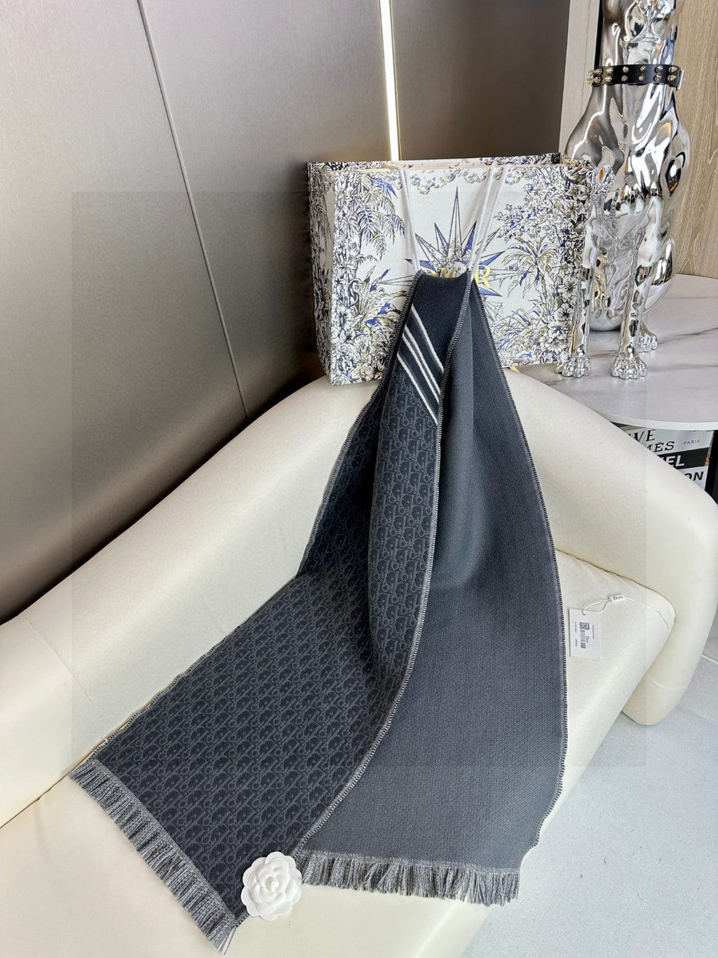 DIOR SCARF 200 CM IN CASHMERE 603606