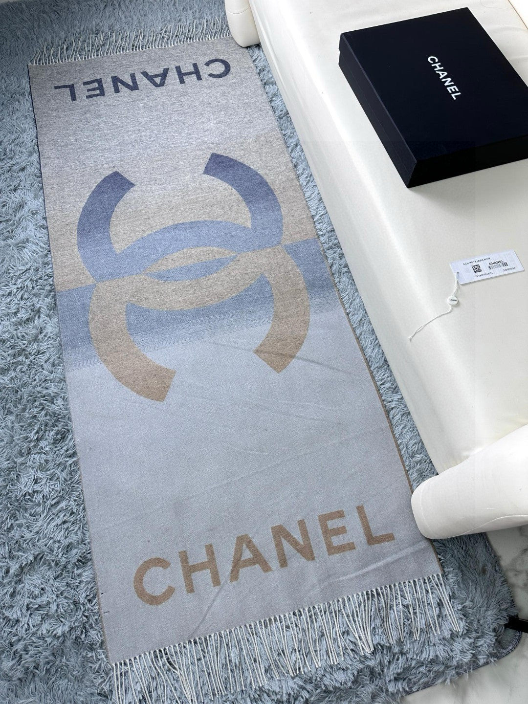 CHANEL 25S SCARF 180 IN CASHMERE 724825