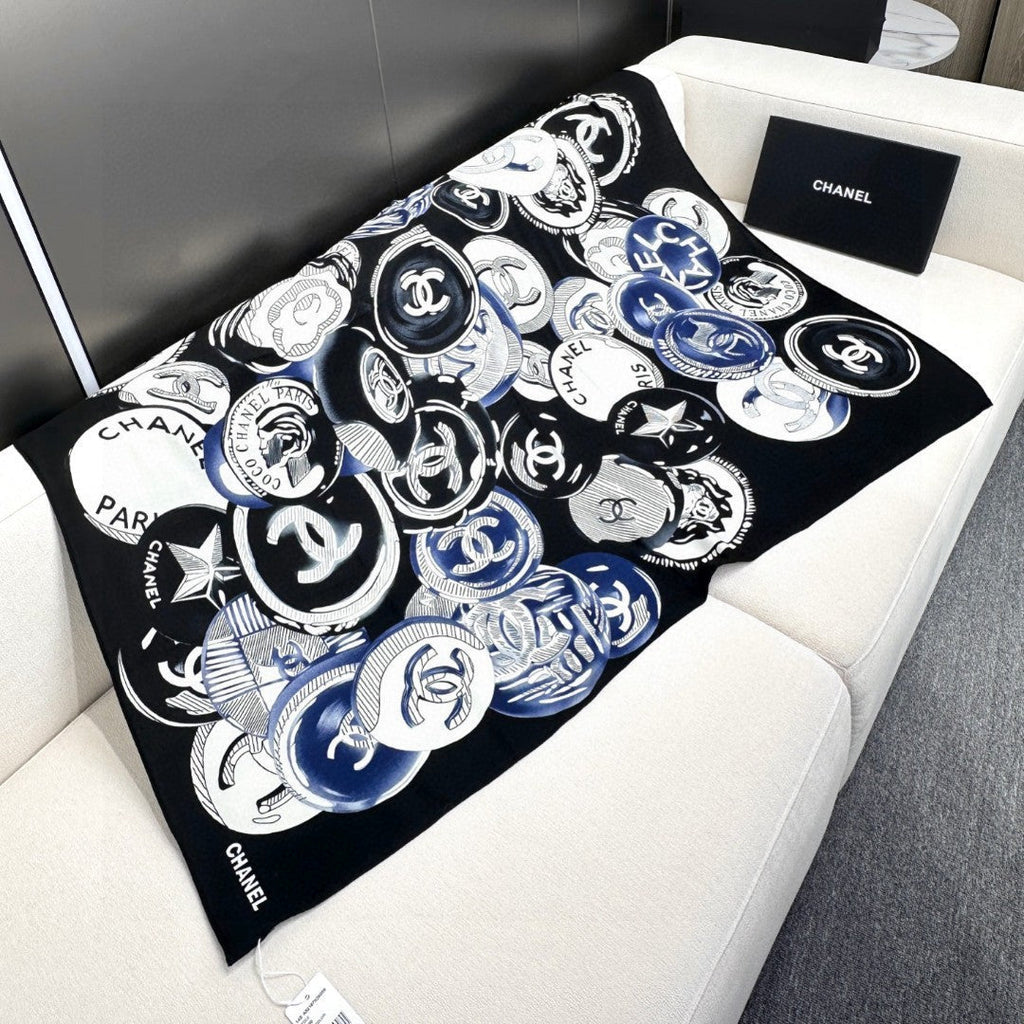 CHANEL 25S SCARF 140 IN CASHMERE SILK 642079