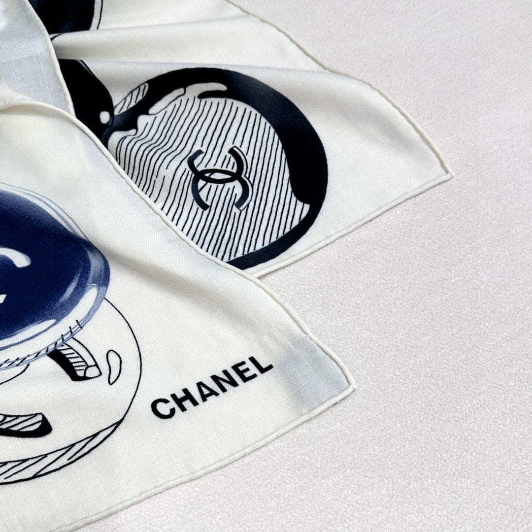 CHANEL 25S SCARF 140 IN CASHMERE SILK 642080