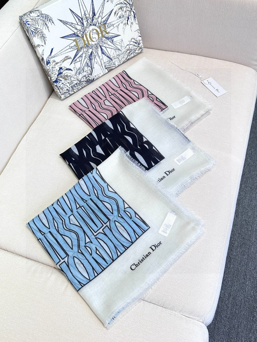 DIOR SCARF 180 CM IN SILK 654446