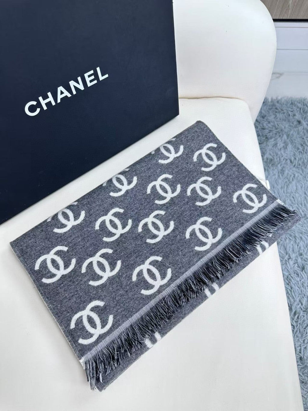 CHANEL 25S SCARF 180 IN CASHMERE WOOL 733941