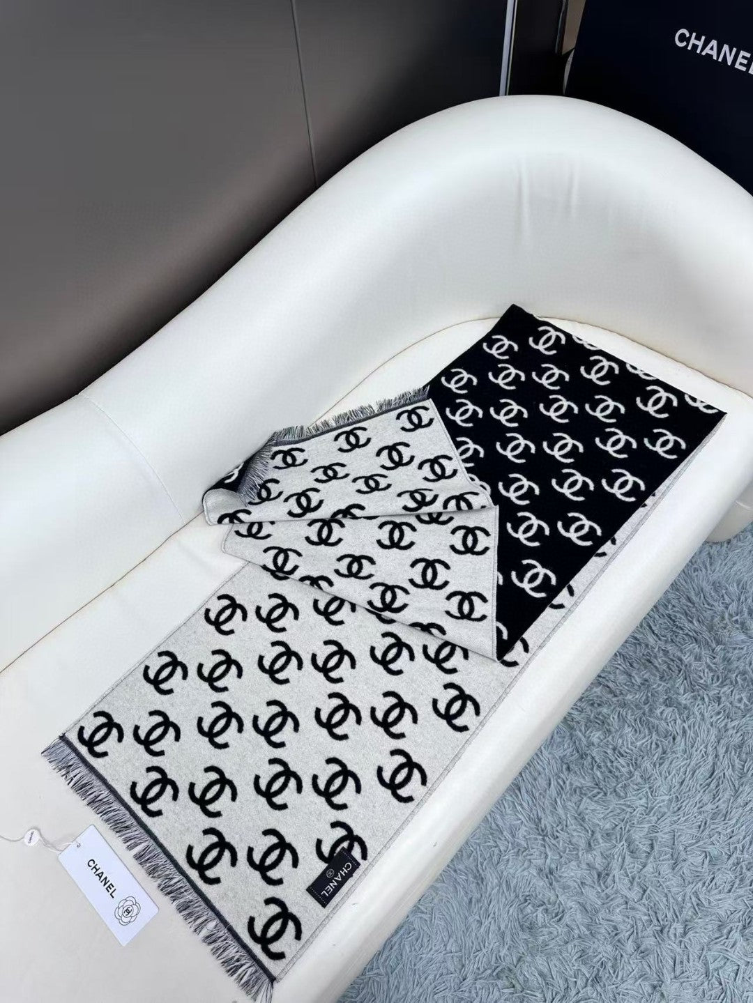 CHANEL 25S SCARF 180 IN CASHMERE WOOL 733942