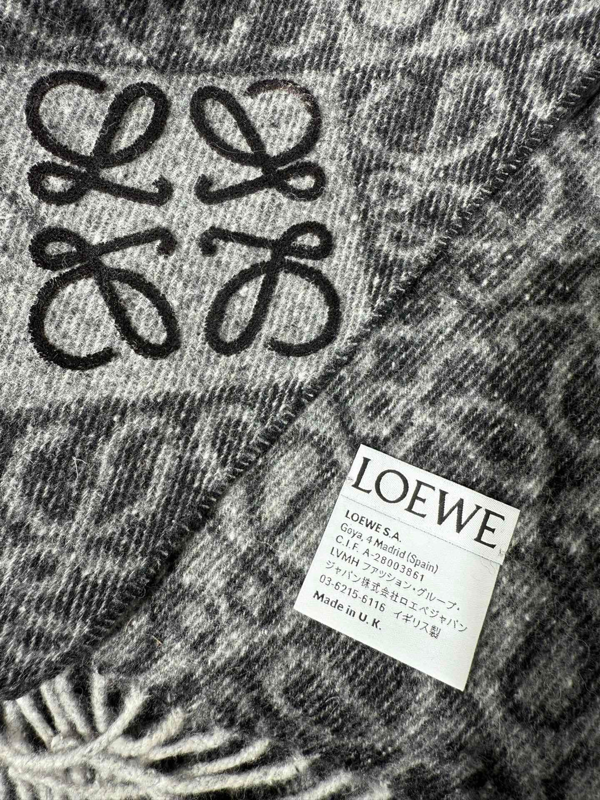LOEWE 25S SCARF 180 IN CASHMERE WOOL 706573