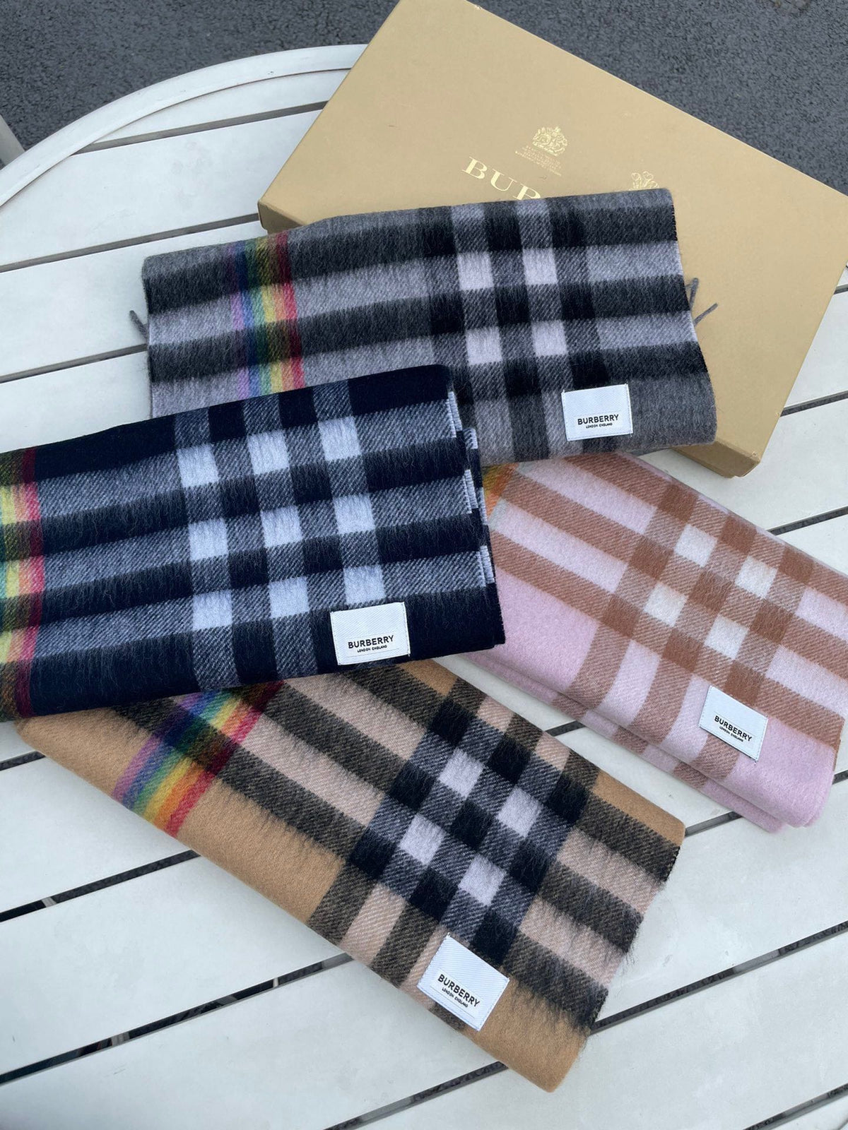 BURBERRY CHECK SCARF 200 CM IN GRAY GRAPHITE MIX BLACK 394752